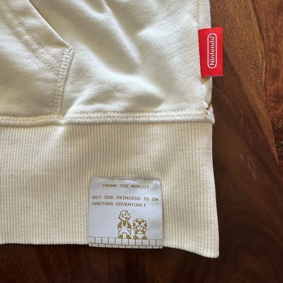 Nintendo Princess Peach Cream Zip-Up Hoodie - Picture 2 of 7